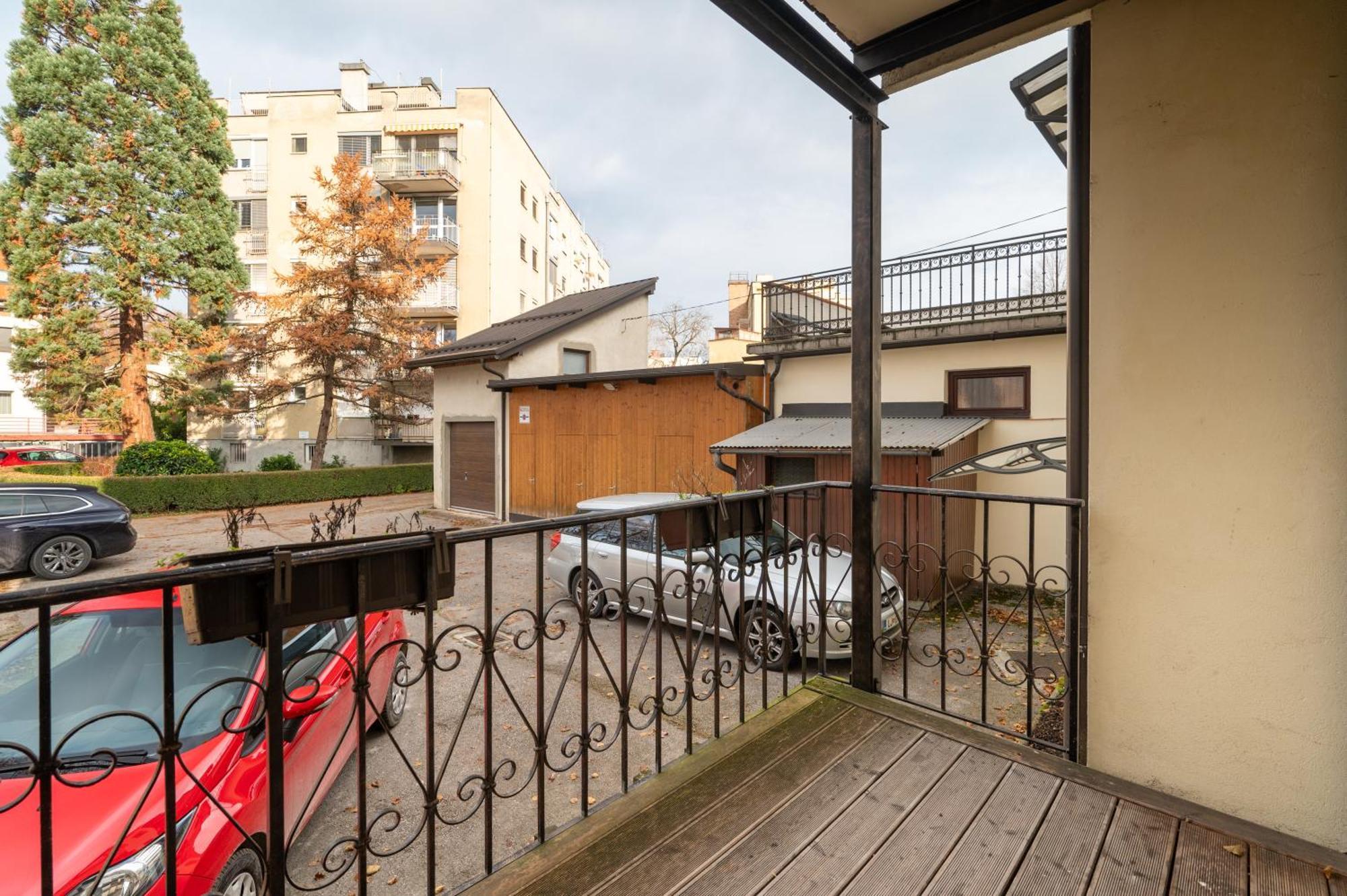 Urban View Apartment With Free Parking Любляна Экстерьер фото