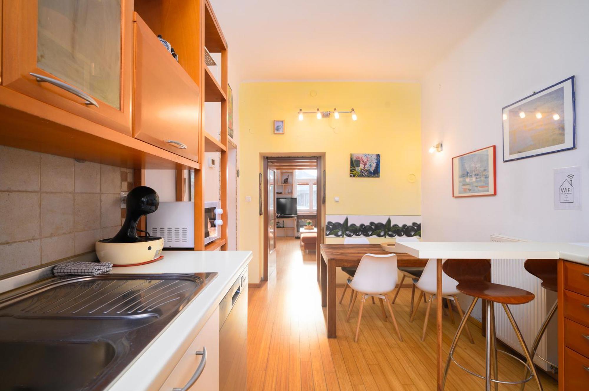 Urban View Apartment With Free Parking Любляна Экстерьер фото
